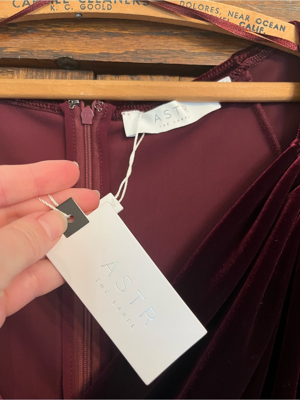NWT ASTR The Label Sirica Velvet Off Shoulder Dress in Wine, Small - Picture 8 of 12